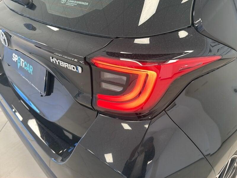 Toyota Yaris Hybrid Trend MY22