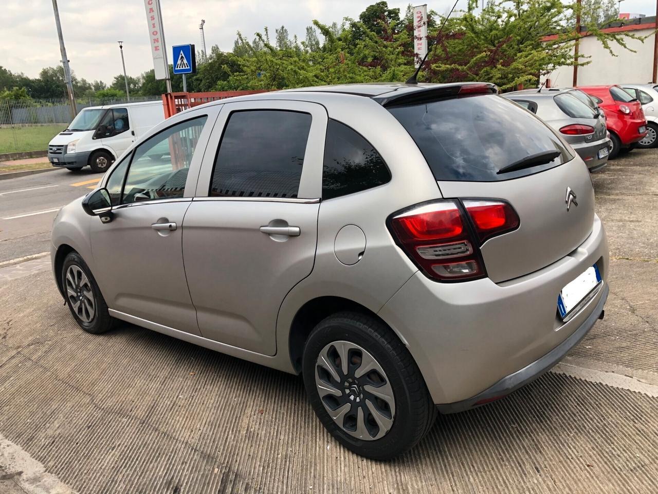 Citroen C3 pure tech 82 live edition