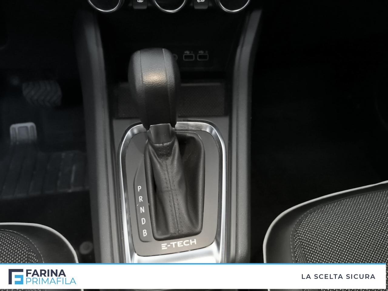 RENAULT Captur II 2019 - Captur 1.6 E-Tech full hybrid Techno 145cv auto