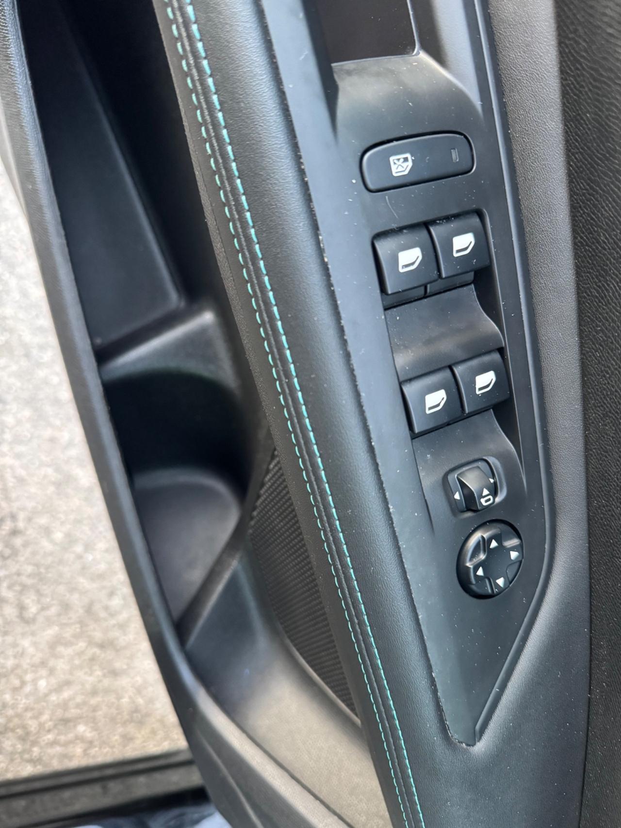 Peugeot 3008 1.5 BlueHDi 130 Allure AUTOMATICA NAVI PELLE