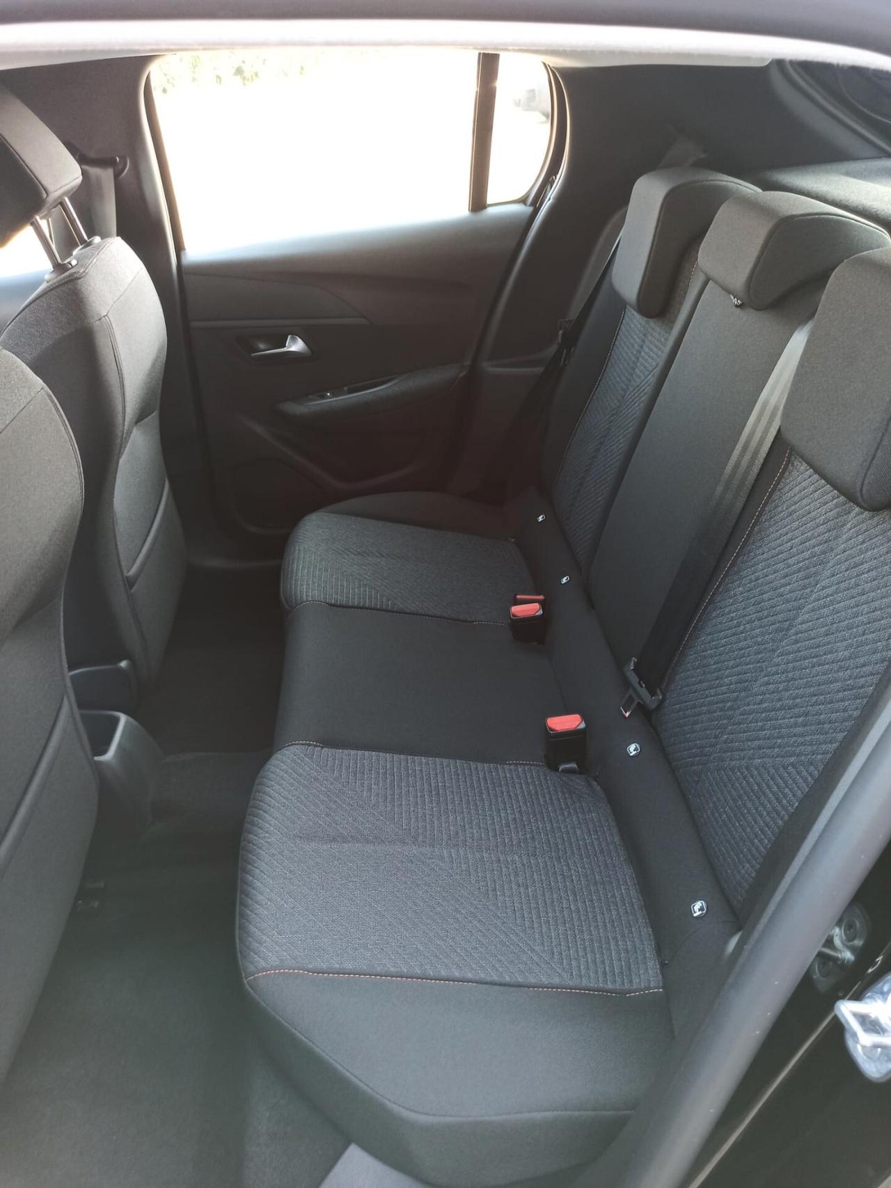 Peugeot 208 Hybrid 110 e-DCS6 Style