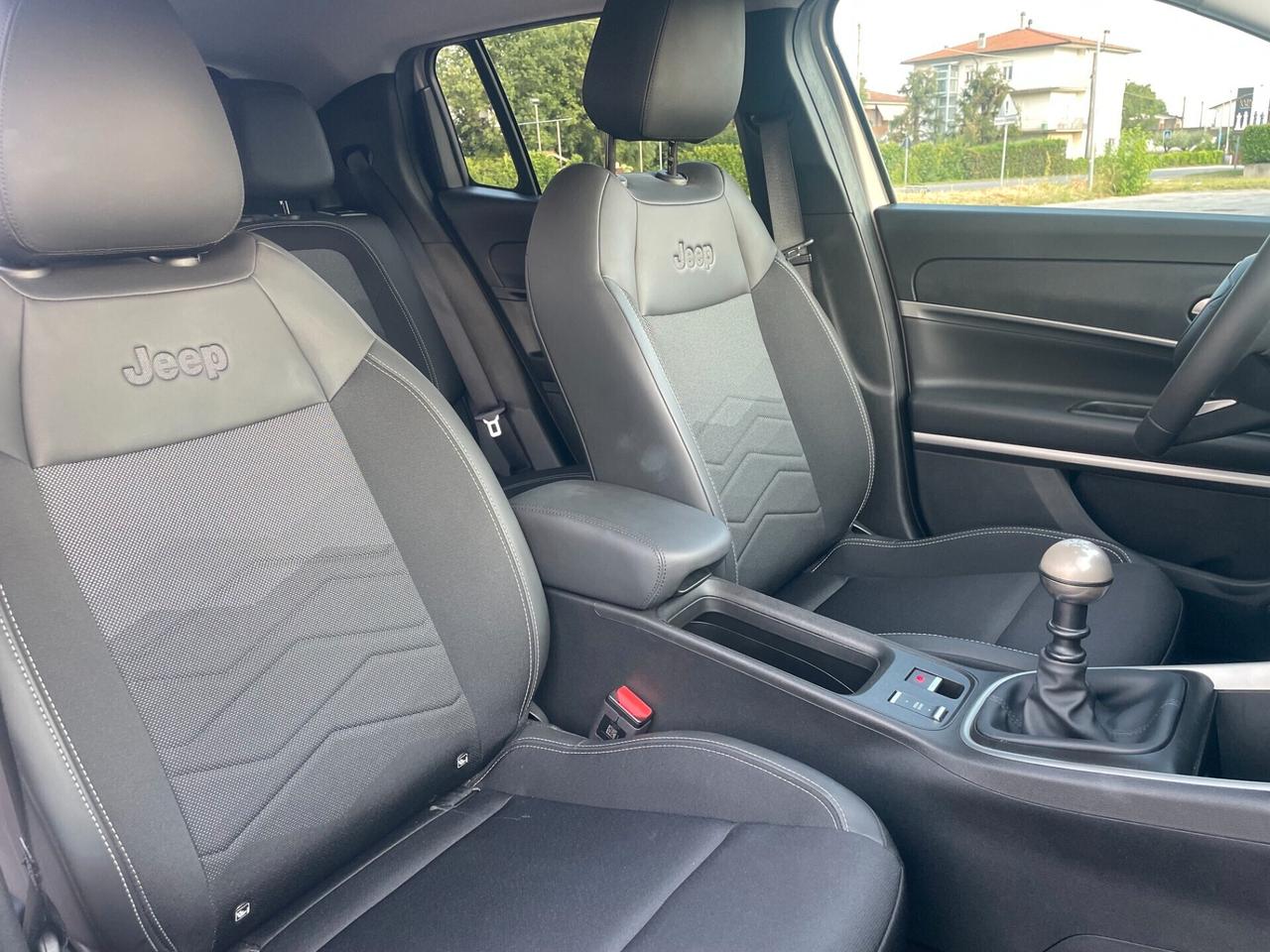 Jeep Avenger 1.2 Turbo 100 CV Summit si neopatenati