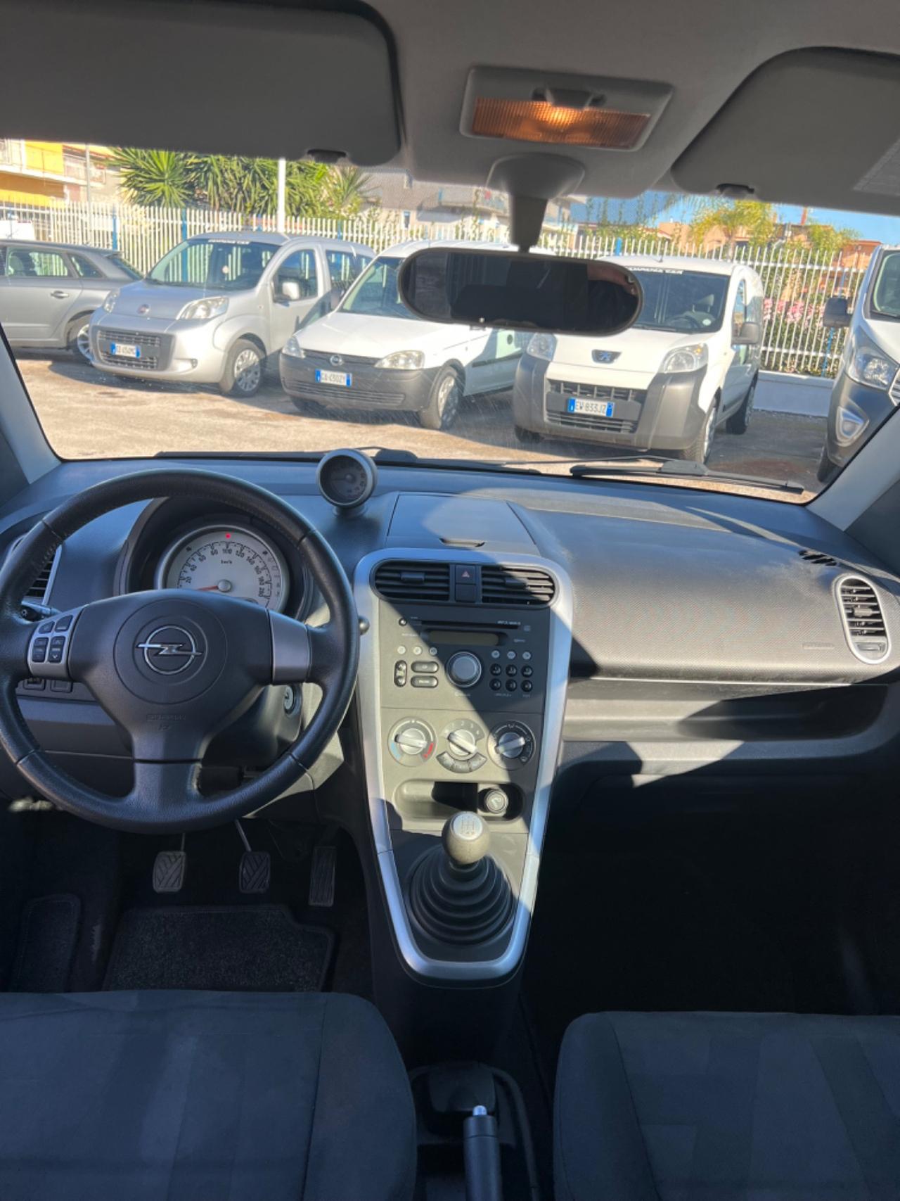 Opel Agila 1.0 12V 65CV Enjoy Pari al nuovo