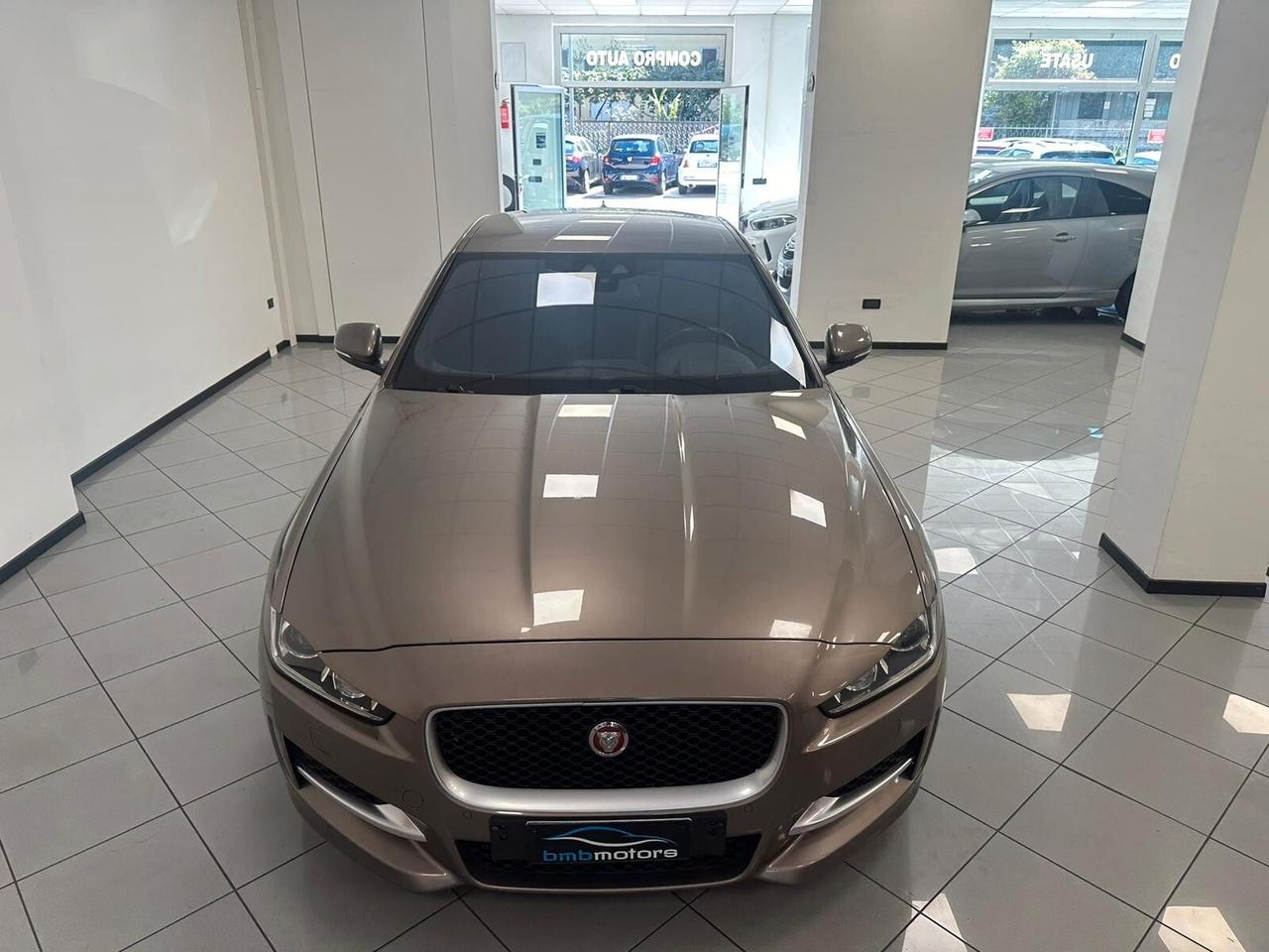 Jaguar XE 2.0 D Turbo 180CV aut. R-Sport