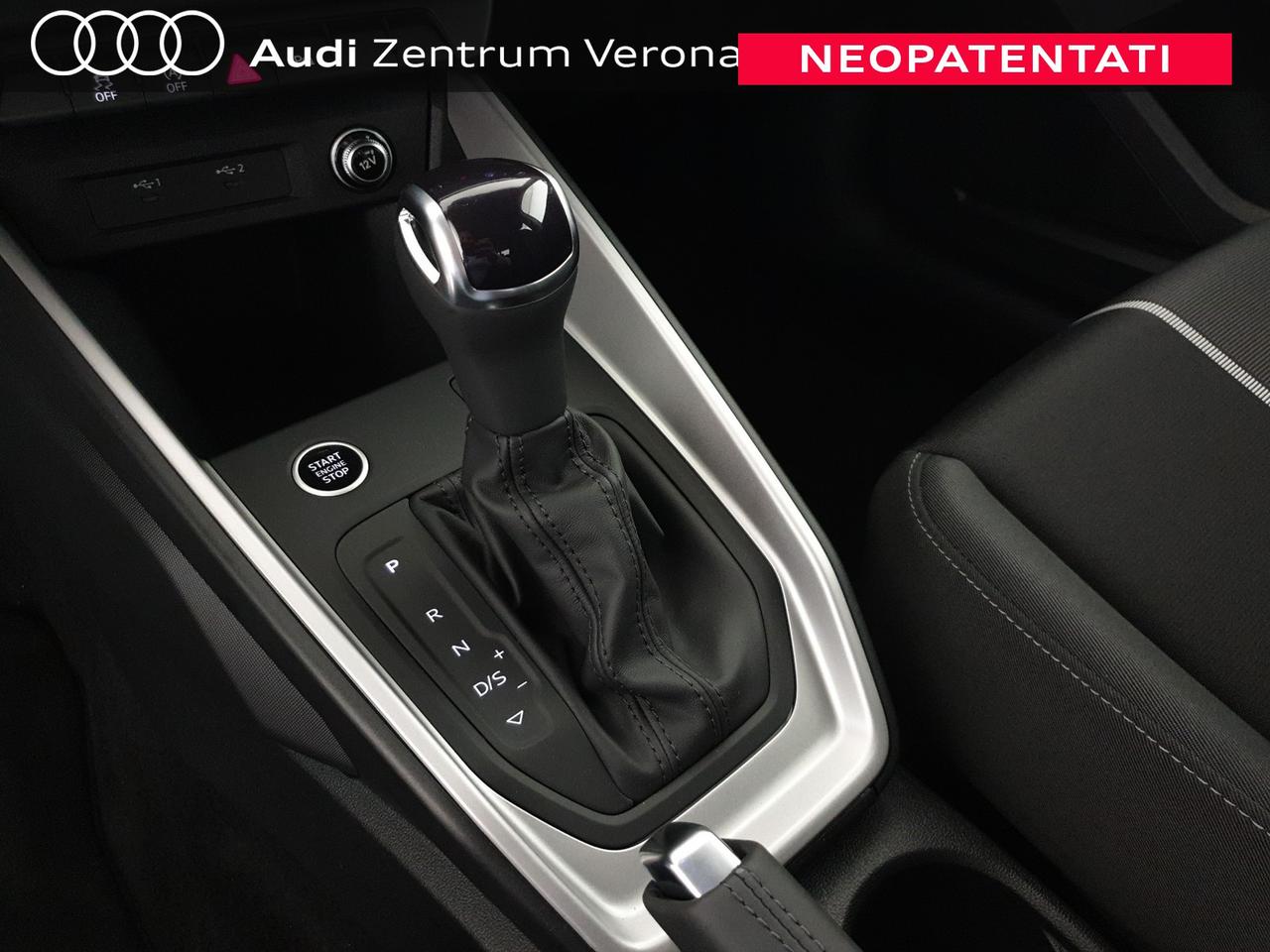 Allstreet 30TFSI 116CV S tronic Identity Contrast