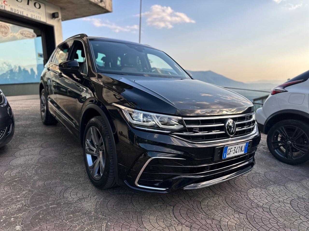 Volkswagen Tiguan 2.0 TDI 150 CV SCR DSG 4MOTION R-Line