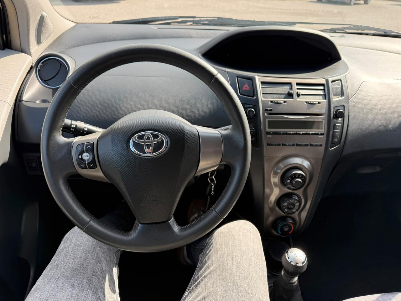 Toyota Yaris 1.4 D-4D DPF 5 porte Sol