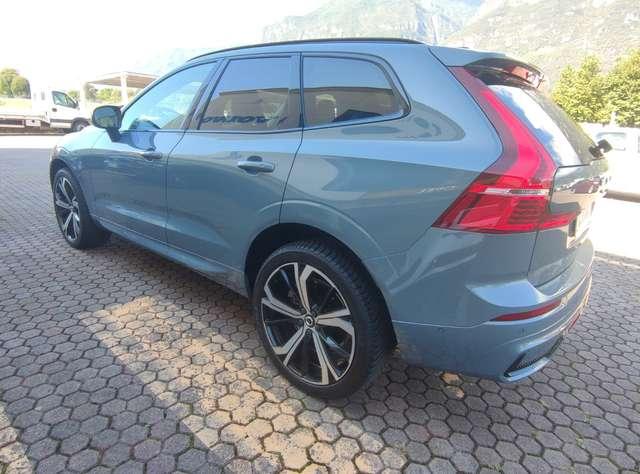 Volvo XC60 XC60 II 2022 2.0 b4 Plus Dark auto