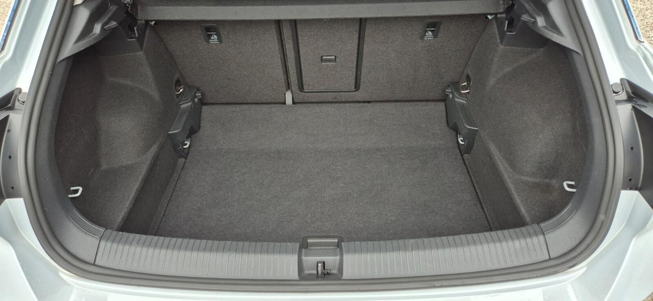 Volkswagen T-Roc 1.6TDI Advan.- 2019-Garanz3anni