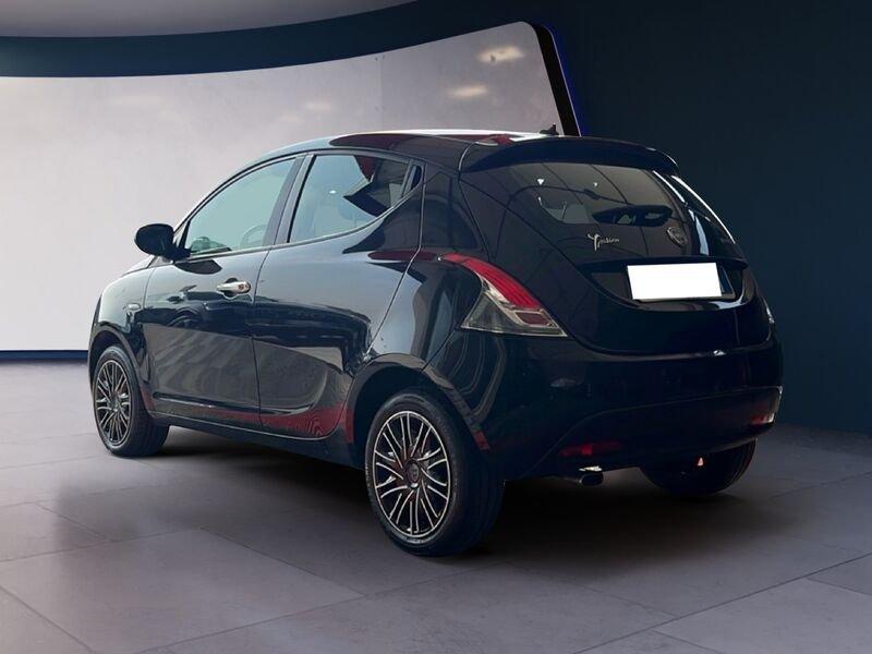 Lancia Ypsilon Ypsilon 1.0 FireFly 5 porte S&S Hybrid Ecochic Gold