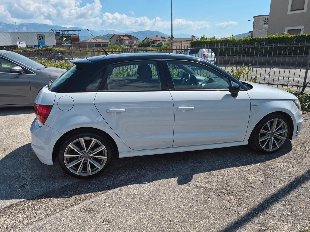 Audi A1 SPB 1.2 TFSI S line edition