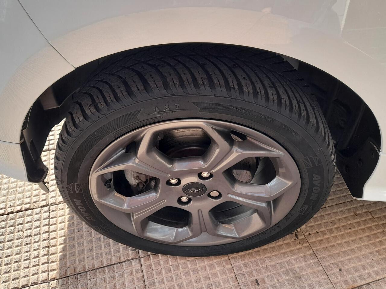 Ford EcoSport 1.5 TDCi 100 CV Start&Stop ST-Line NESSUN VINCOLO