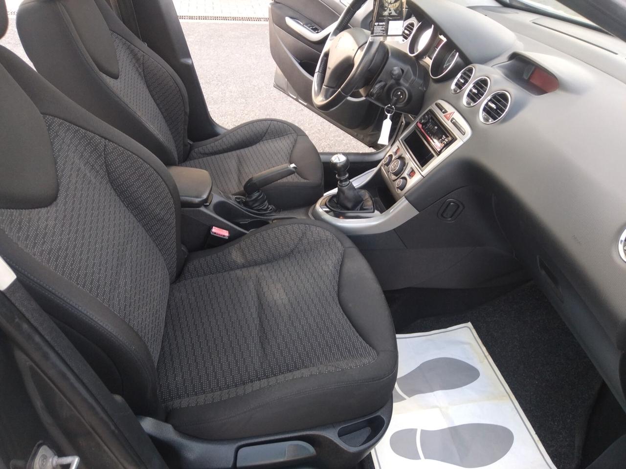 Peugeot 308 1.6 HDi 110CV SW 7posti xneopatentati