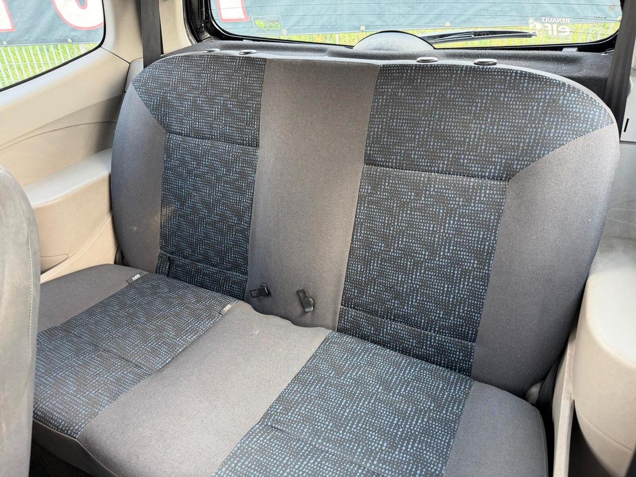 Renault Twingo 1.2 8V Dynamique-2010