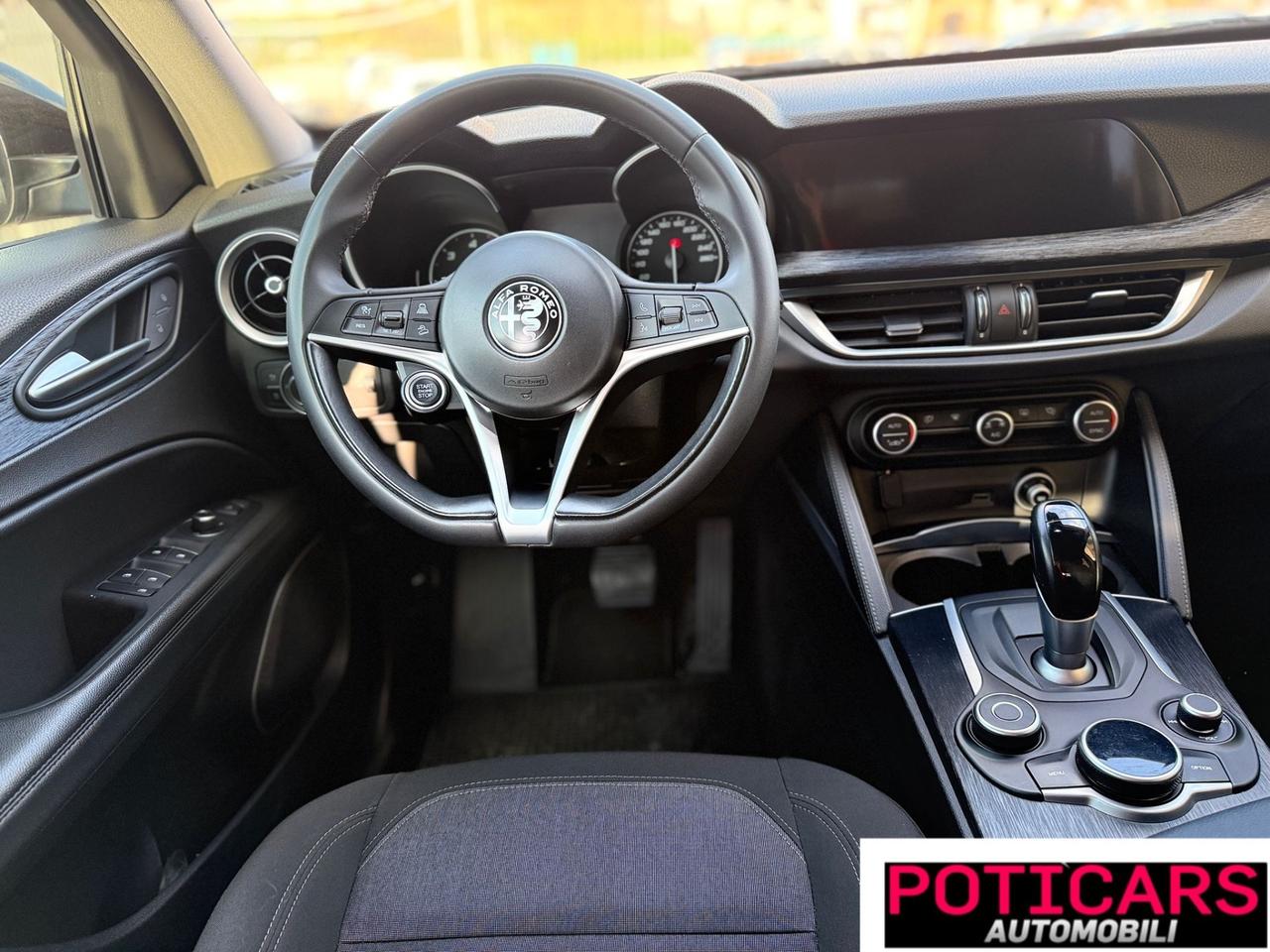 Alfa Romeo Stelvio 2.2 Turbodiesel 160 CV AT8 RWD Business