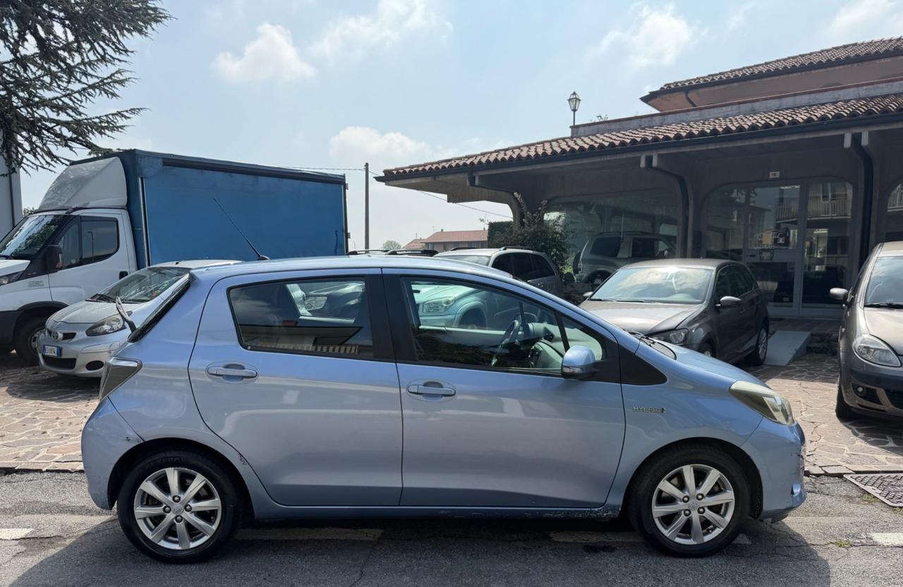 Toyota Yaris 1.5 Hybrid 5 porte Lounge