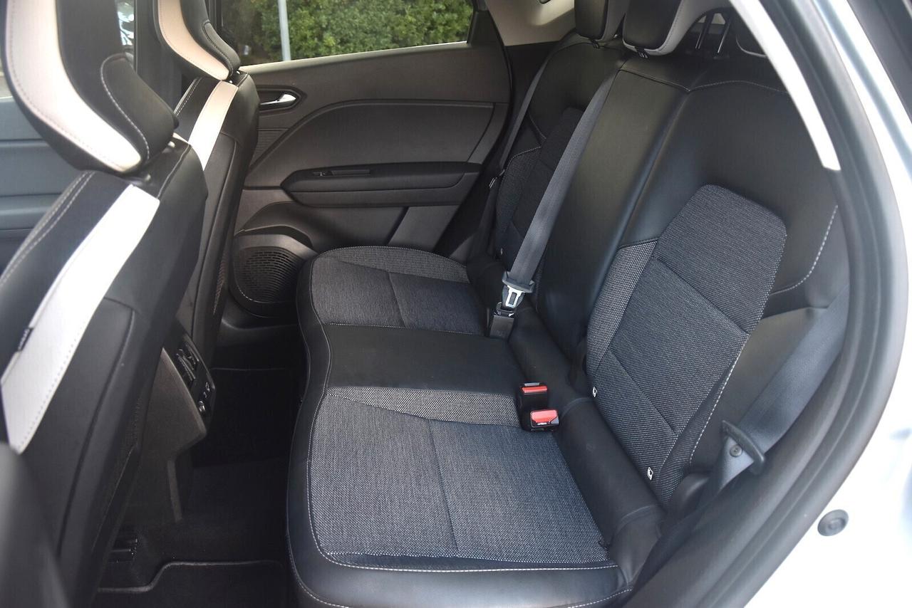 Renault Captur Plug-in Hybrid E-Tech 160cv Intens