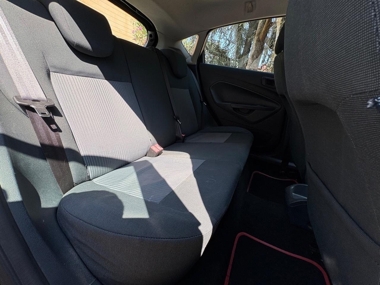 Ford Fiesta 5p 1.2 82cv E5 (Cinghia appena sostituita)