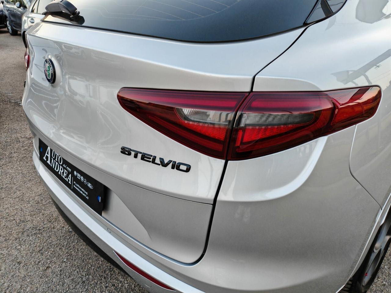 Alfa Romeo Stelvio 2.0Turbo 200CV Q4 Veloce