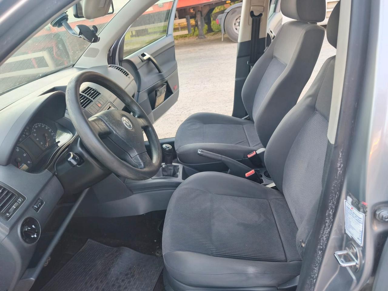 Volkswagen Polo 2007---1.4 Benzina Neopatentati