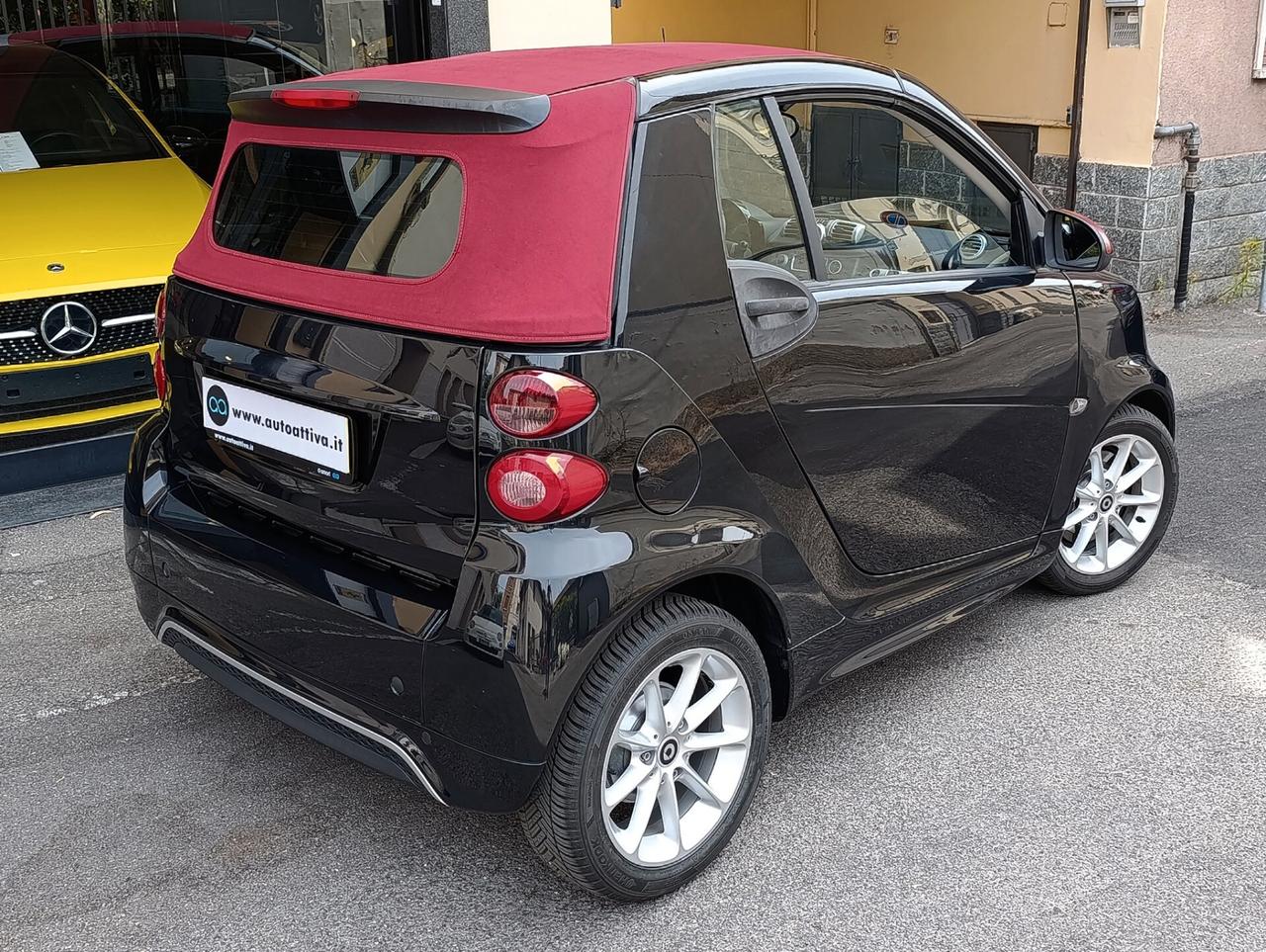 Smart ForTwo 1.0 71cv cabrio passion FL Capote Rossa