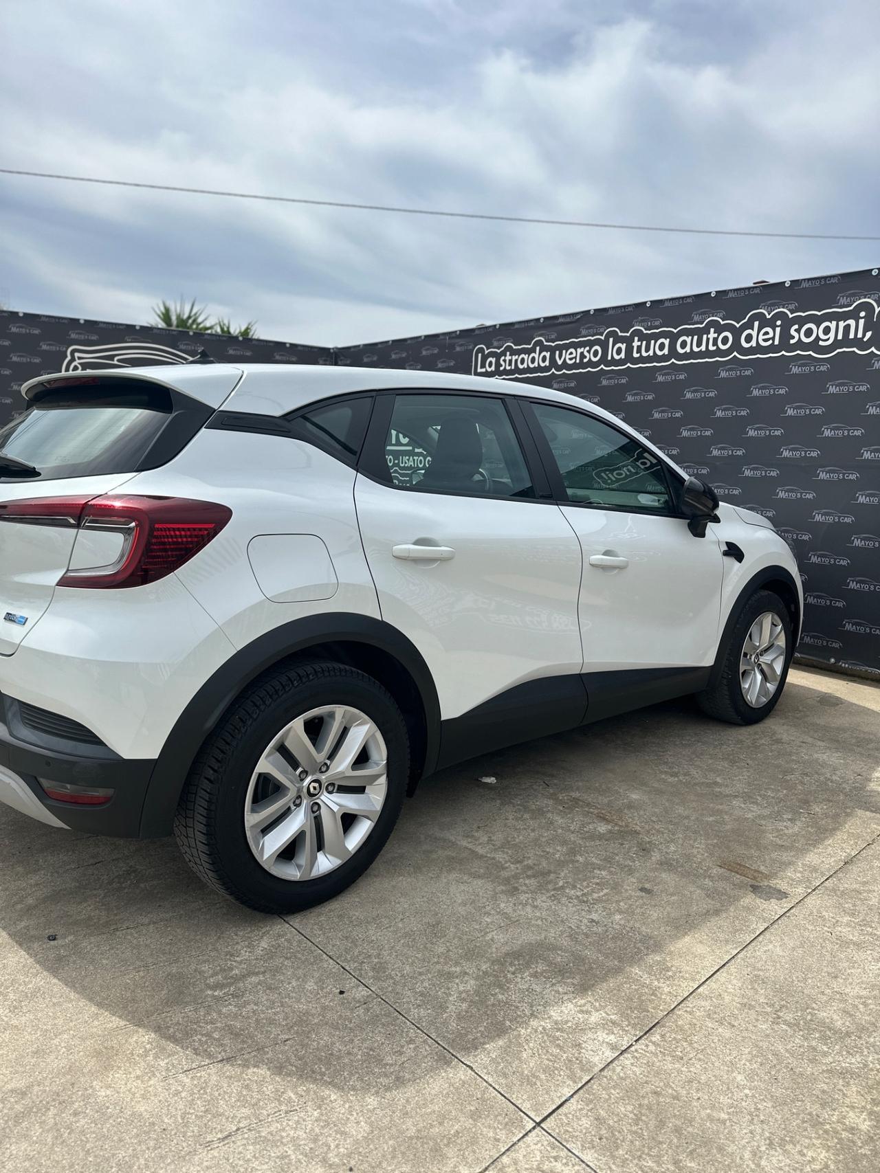 RENAULT CAPTUR (anno 2021)CAMBIO AUTOMATICO