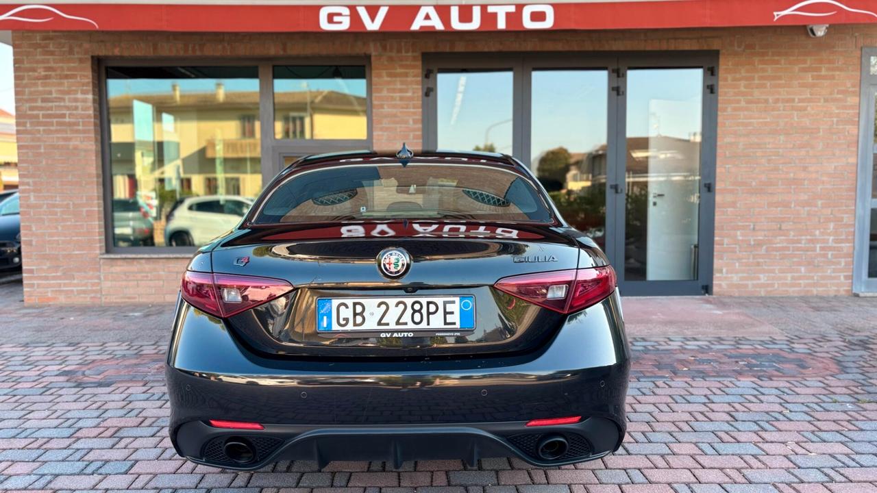 Alfa Romeo Giulia 2.2 210 CV Q4 Veloce