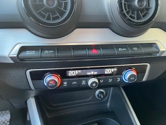 Audi Q2 1.6 tdi Design s-tronic, Led, 18", Carplay,