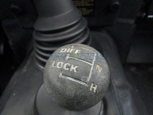 LAND ROVER Defender 90 2.5 Td5 6 POSTI