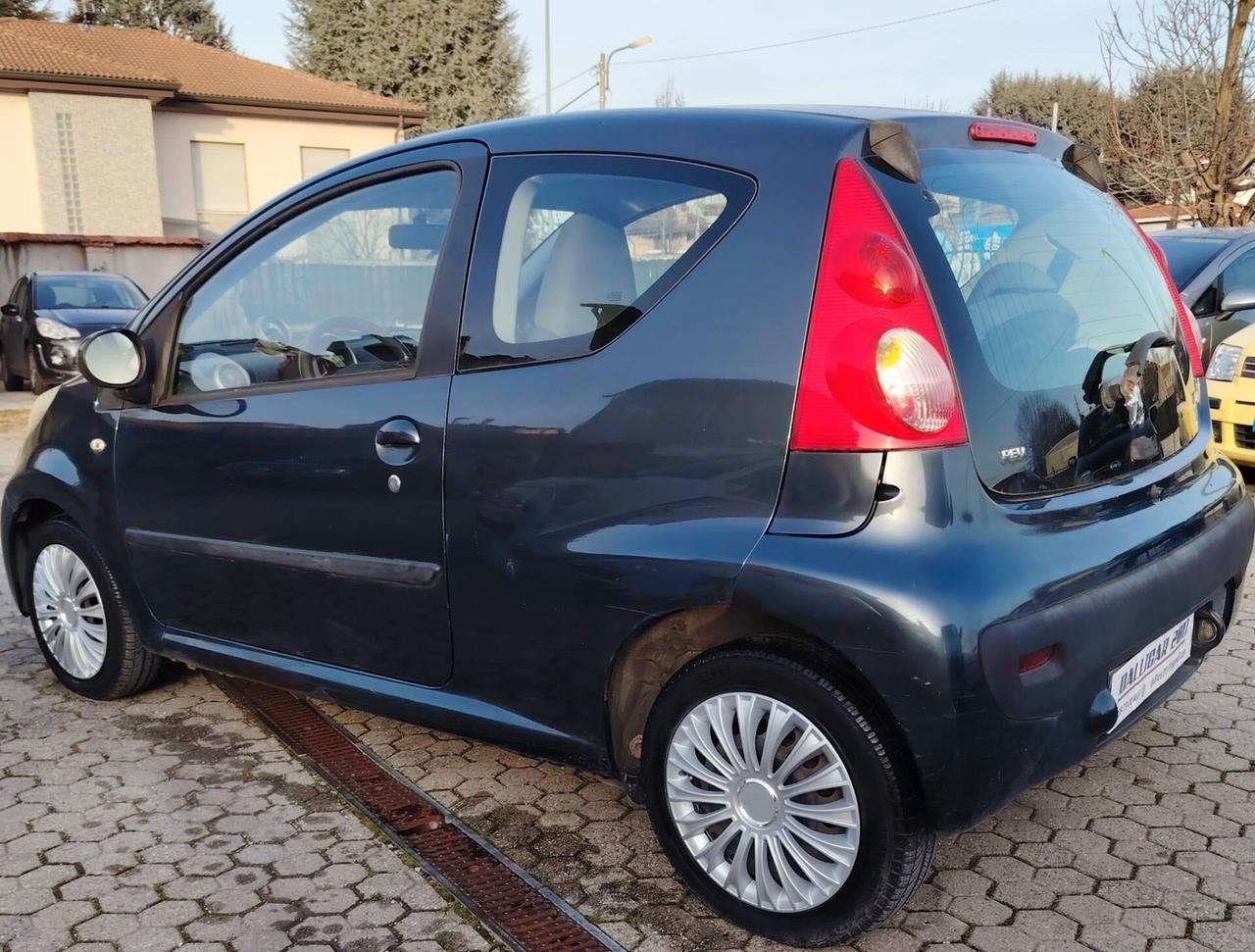 Peugeot 107 1.0 68CV 3p. Plaisir 2Tronic