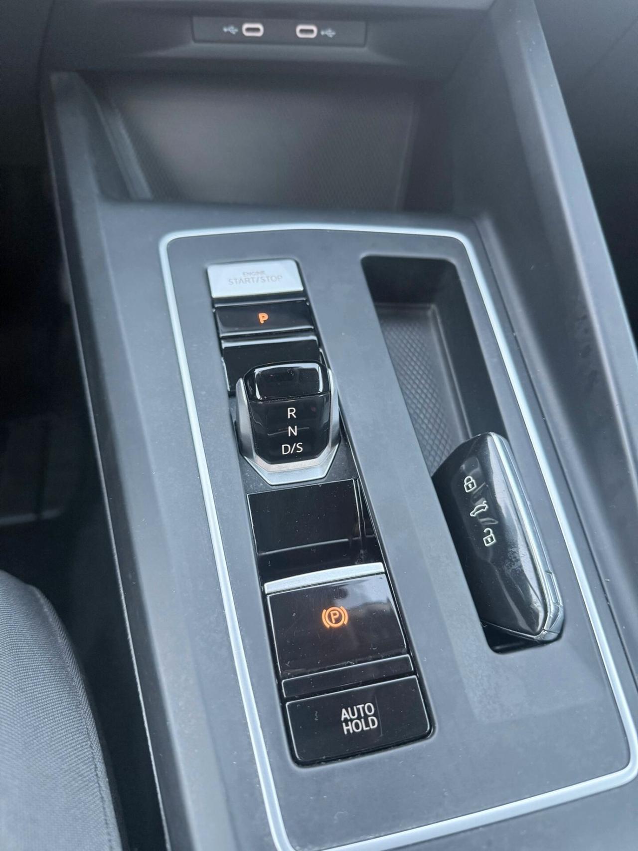 Volkswagen Golf 1.0 eTSI EVO DSG Life FULL LED