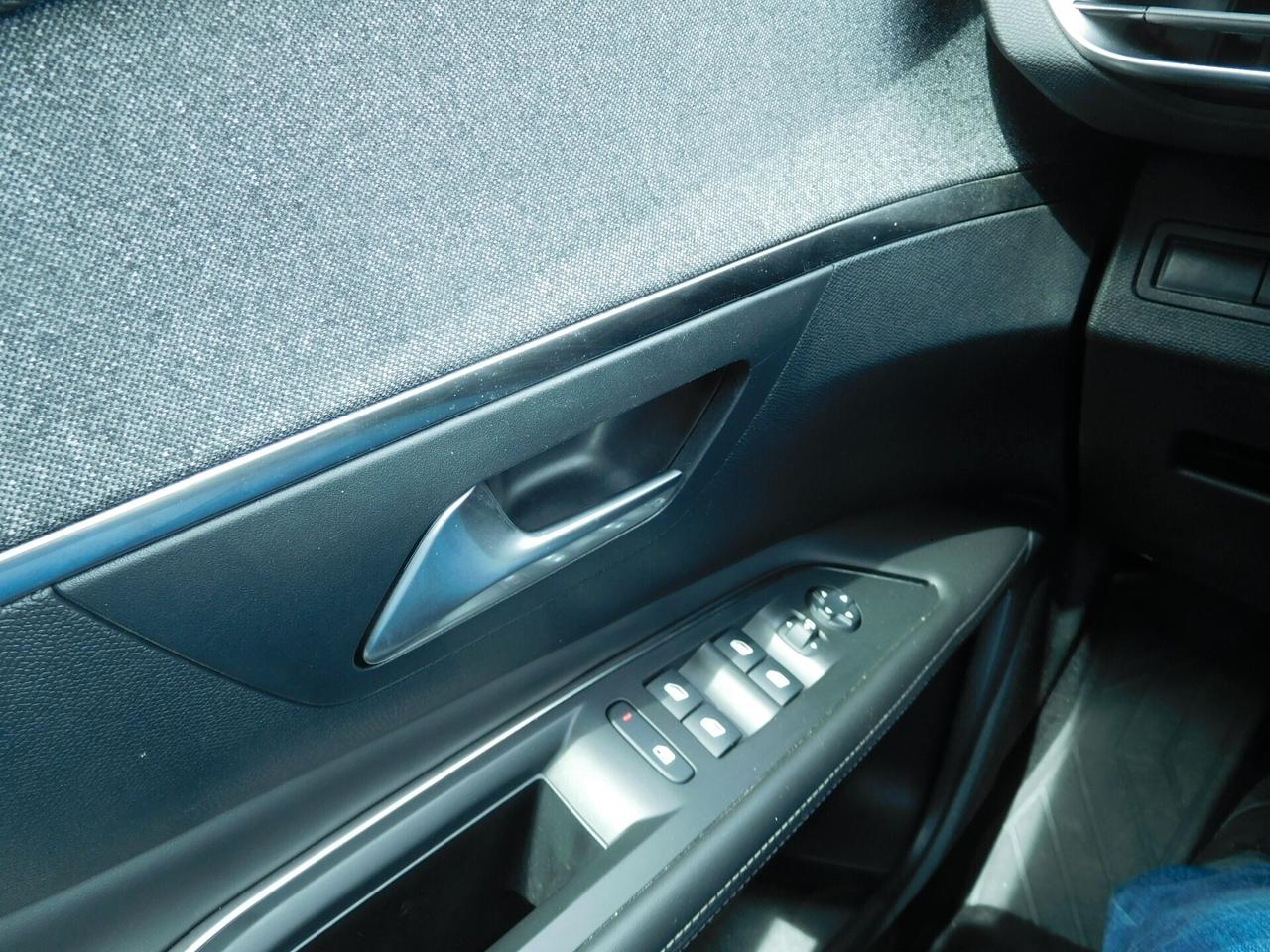 Peugeot 3008 PureTech Turbo 130 S&S EAT6 Allure