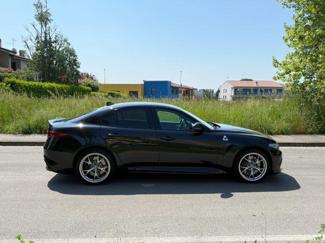 ALFA ROMEO Giulia 2.9 V6 Bi-Turbo AT8 Quadrifoglio