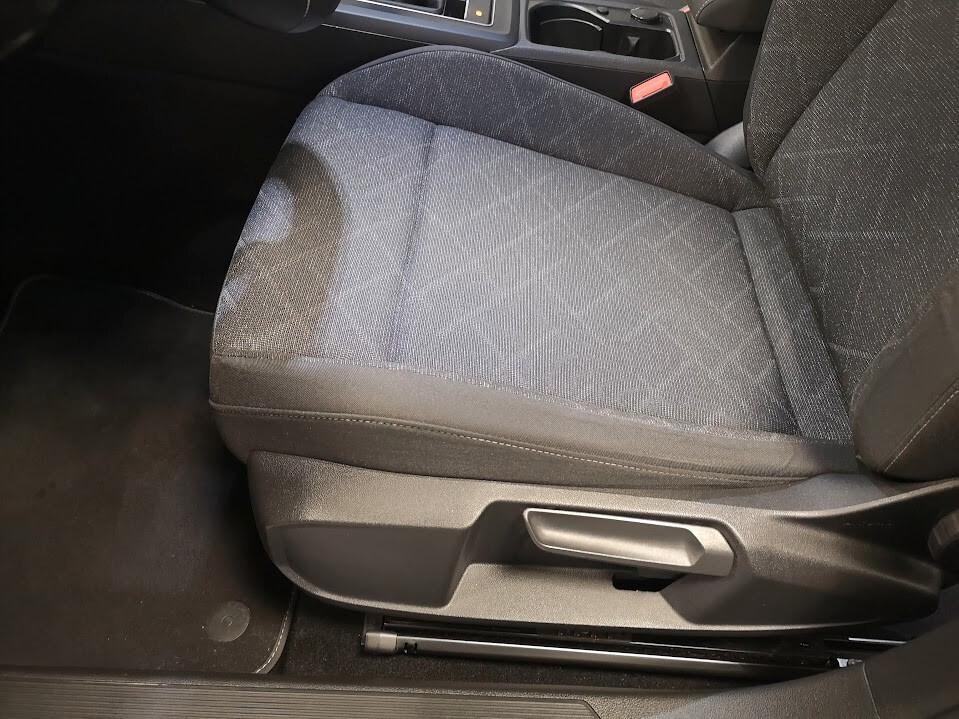 Volkswagen Golf 1.0 TSI EVO Life 81 KW 32.517 KM