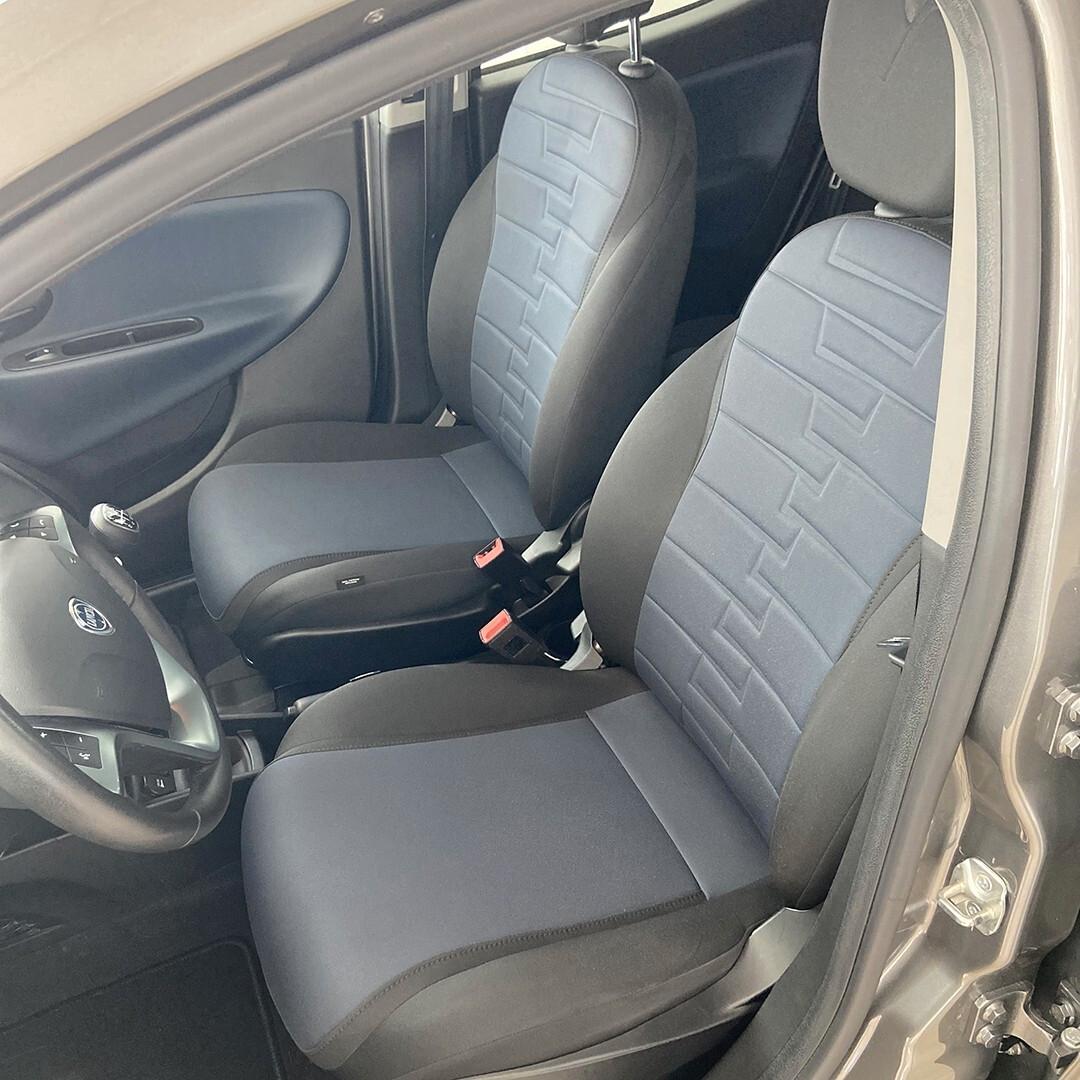 Lancia Ypsilon 1.0 FireFly 5 porte S&S Hybryd Gold