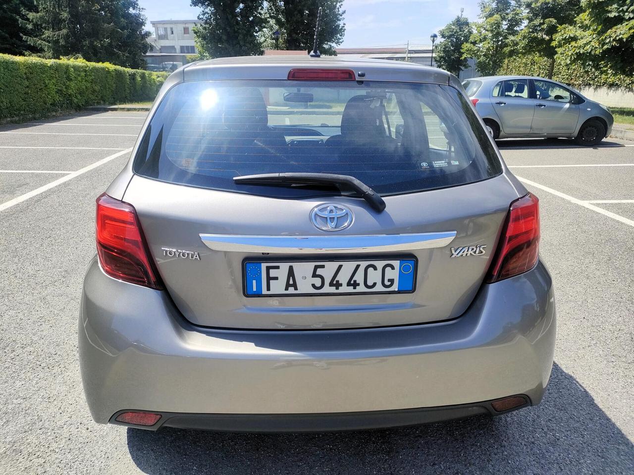 Toyota Yaris 1.4 D-4D 5p Euro6 Lounge