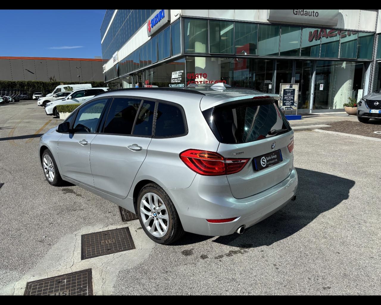 BMW Serie 2 A.T. (F45) - 220d xDrive Active Tourer Advantage au