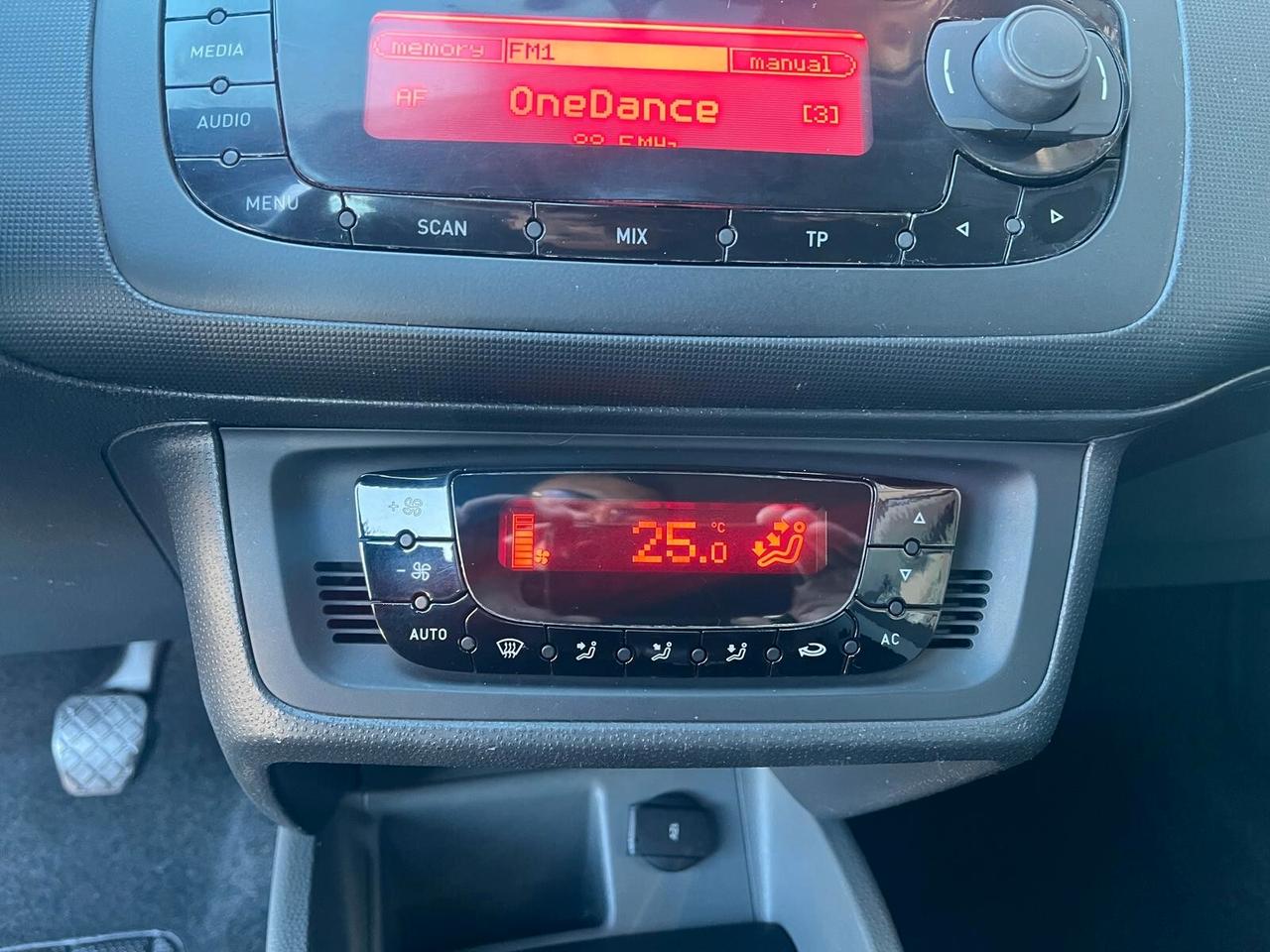 SEAT Ibiza Ibiza 5p 1.4-DISTRIBUZIONE FATTA-NEOPATENATO OK