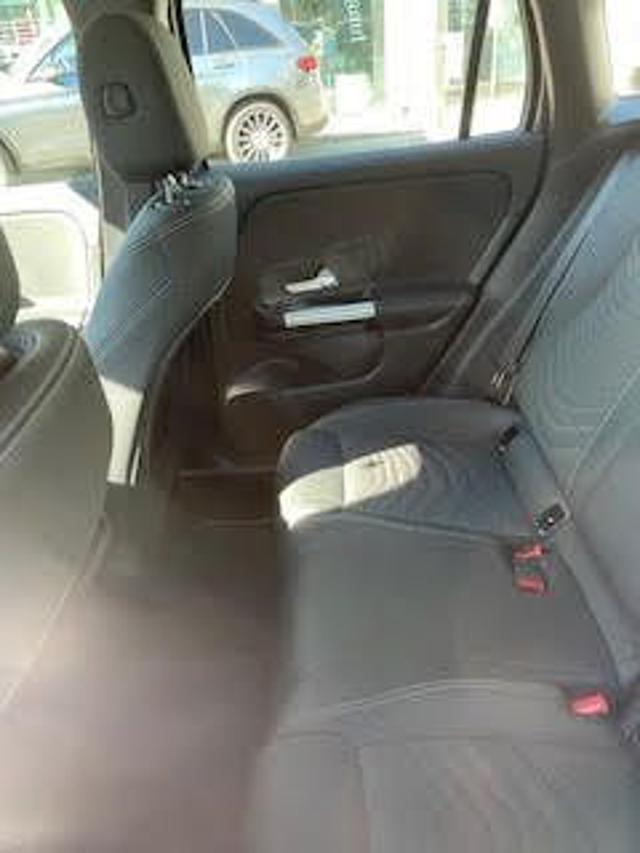 MERCEDES-BENZ GLA 180 d Automatic Progressive Advanced