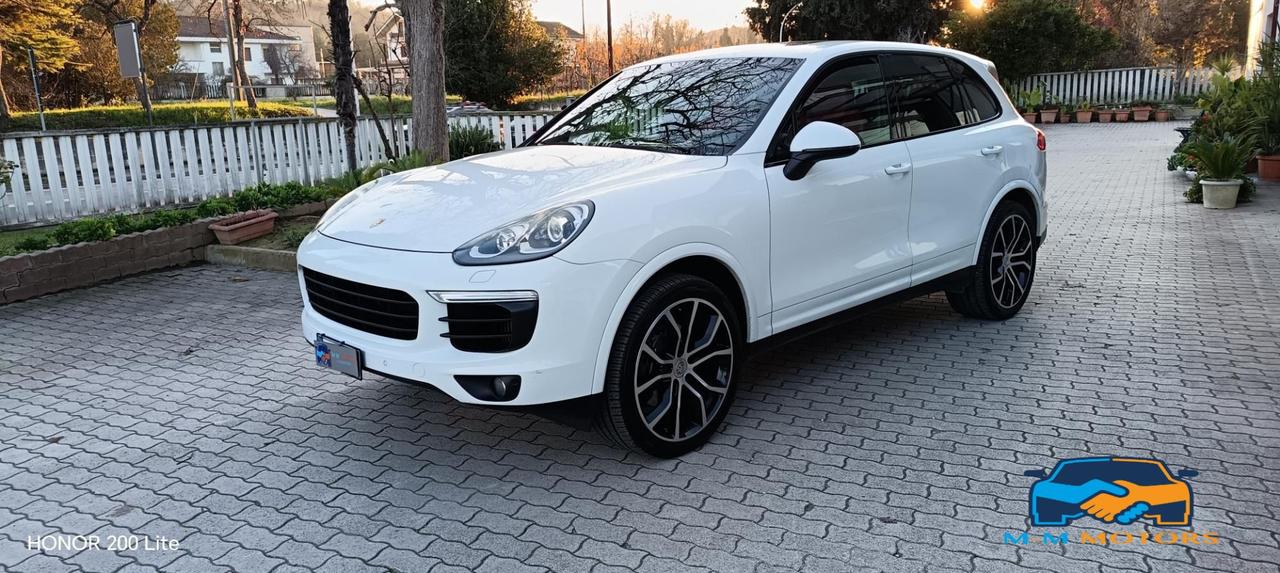 Porsche Cayenne 3.0 tiptronic