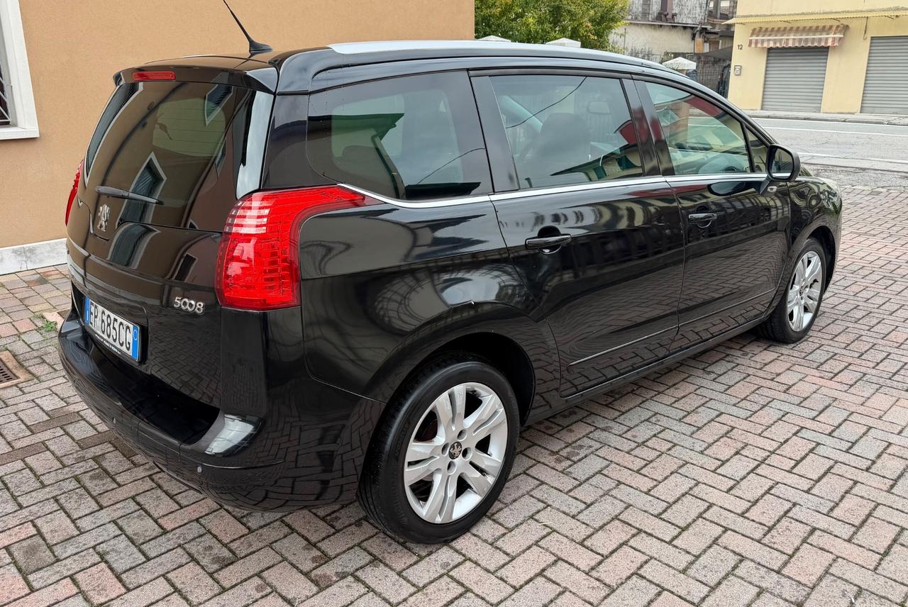 Peugeot 5008 2.0 HDi 163CV 7 Posti