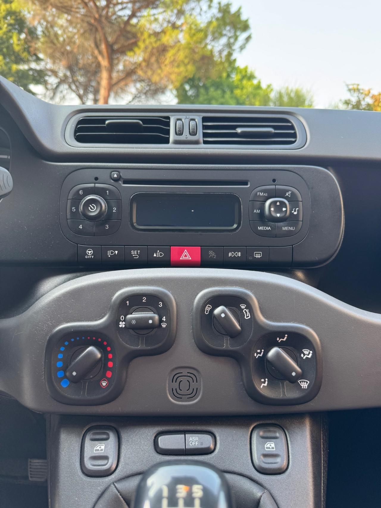 Fiat-Panda-1.2-benzina-69cv-54.000km-neopatentati-ottimo!