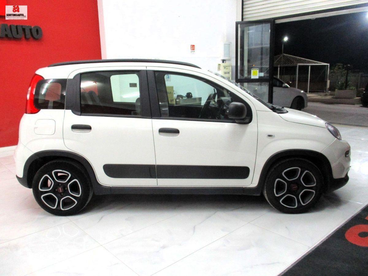 FIAT Panda 1.0 S&S Hybrid City Life-2022 KM59000