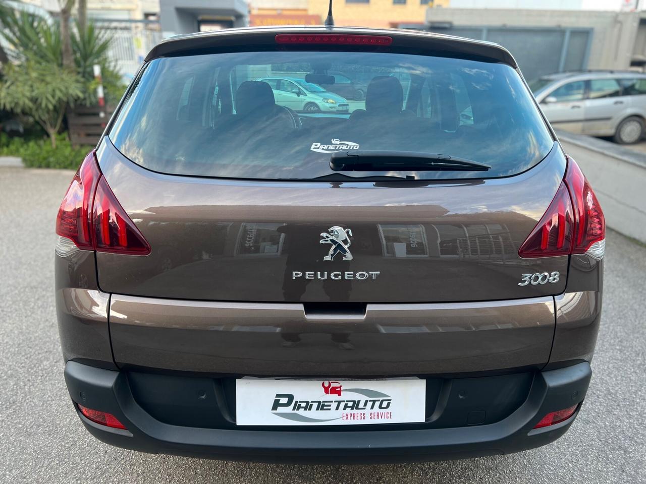 Peugeot 3008 1.6 hdi 8v Business 115cv fap PDC/CLIMA/TEL. PERF.