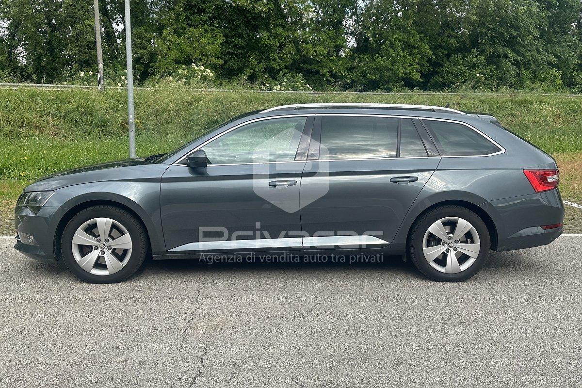 SKODA Superb 1.6 TDI DSG Wagon Executive