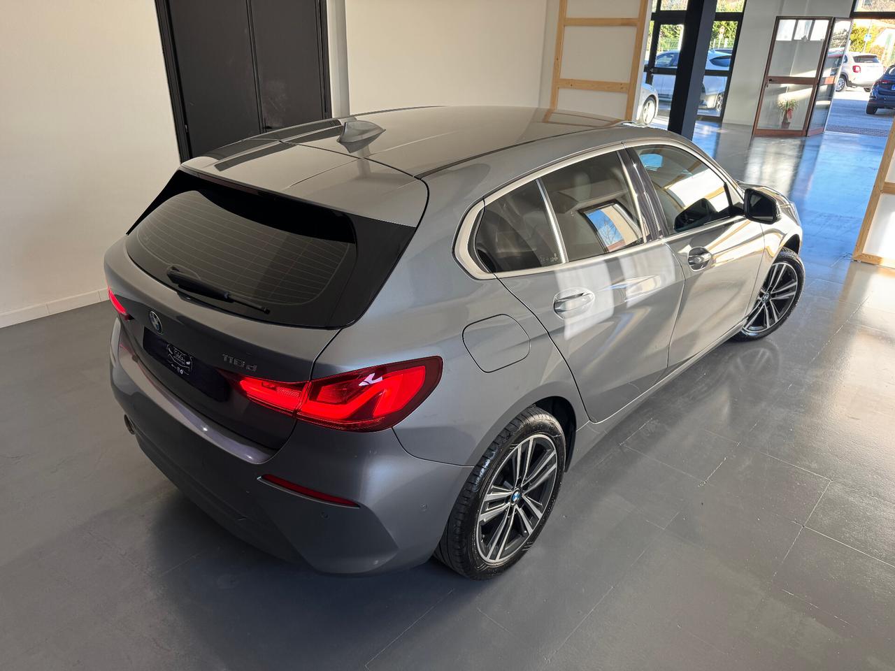Bmw Serie 1 F40 116d - 2022