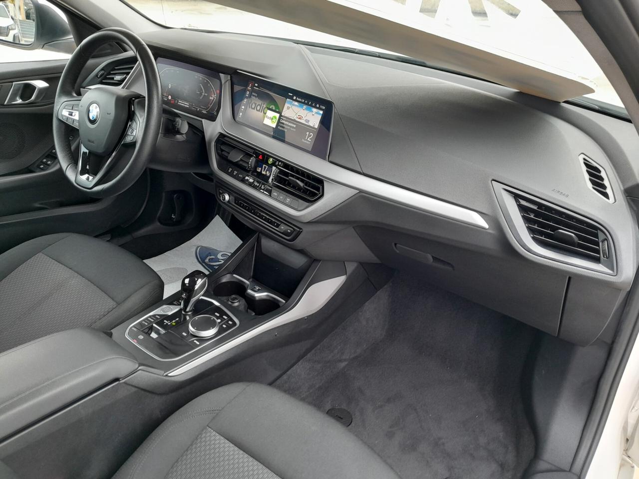 BMW 116 D 5P BUSINESS ADVANTAGE CAMBIO AUTOMATICO