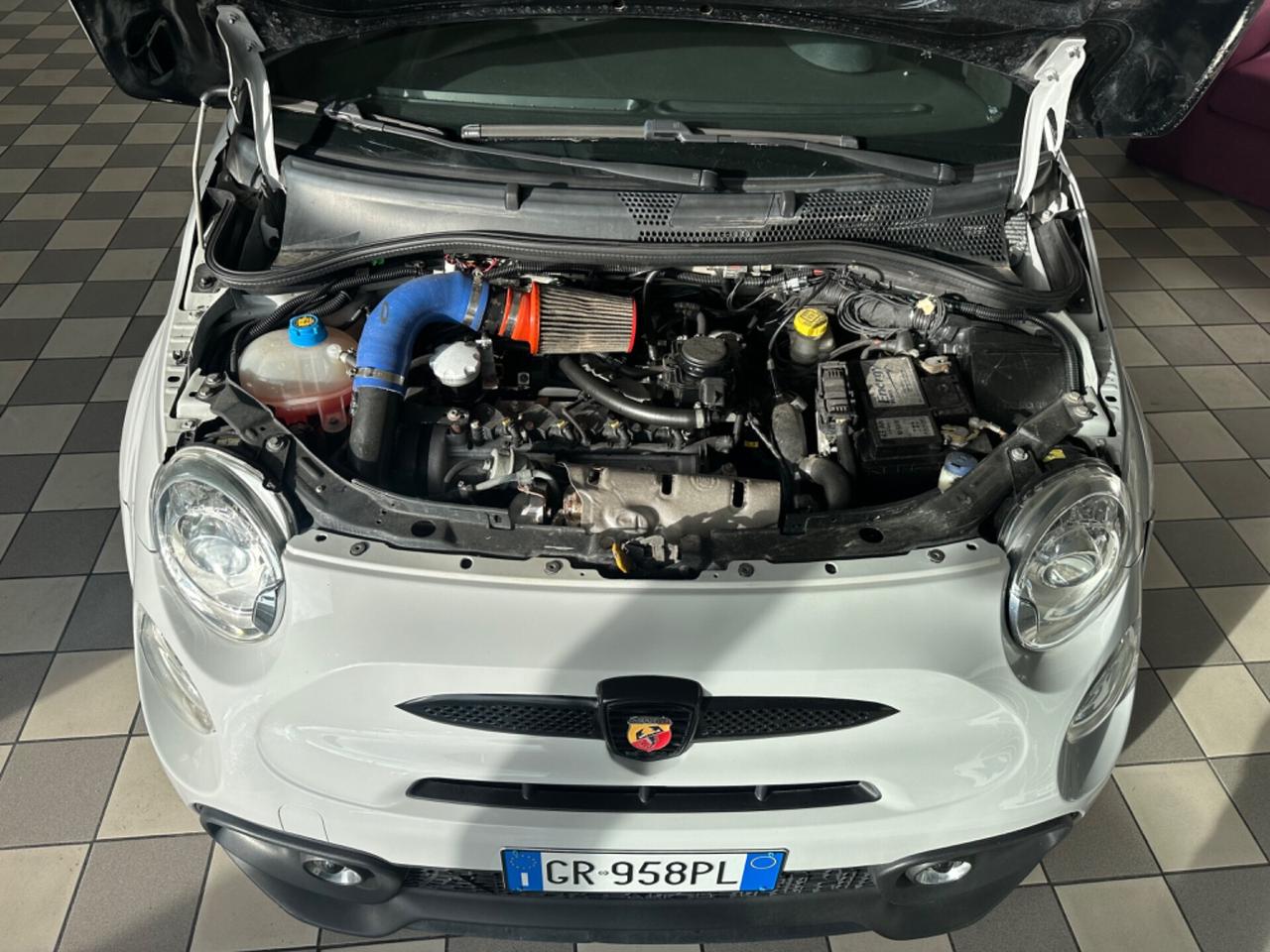 Abarth 595 1.4 Turbo 300 Cavalli