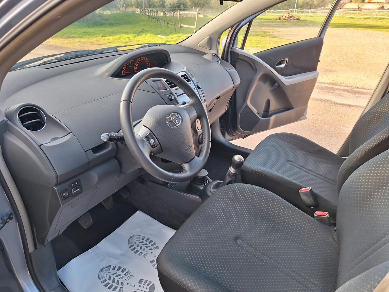 Toyota Yaris 1.0 BENZINA 5 PORTE"PERFETTA"