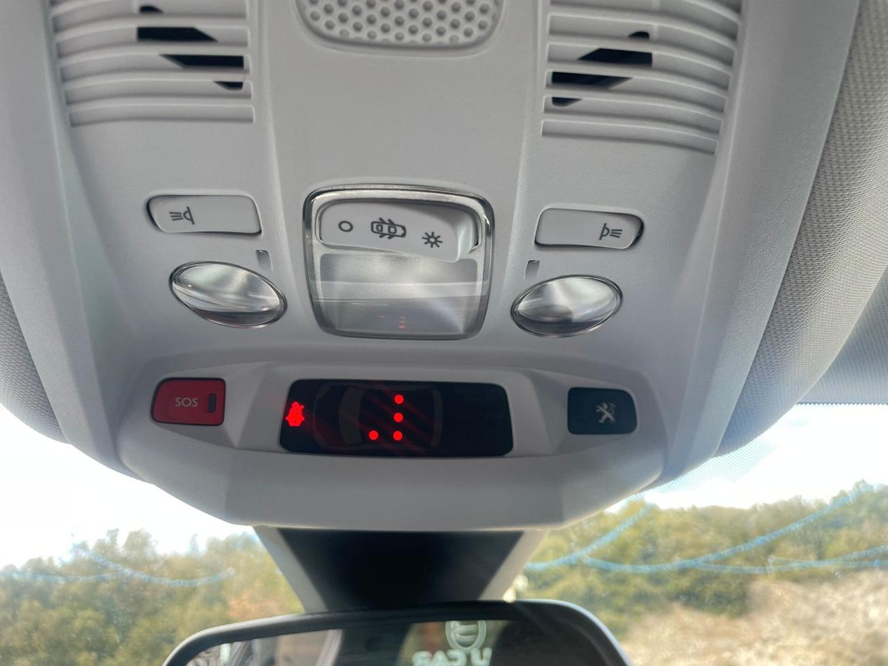 PEUGEOT 3008 1.5HDI ALLURE EAT8 130cv